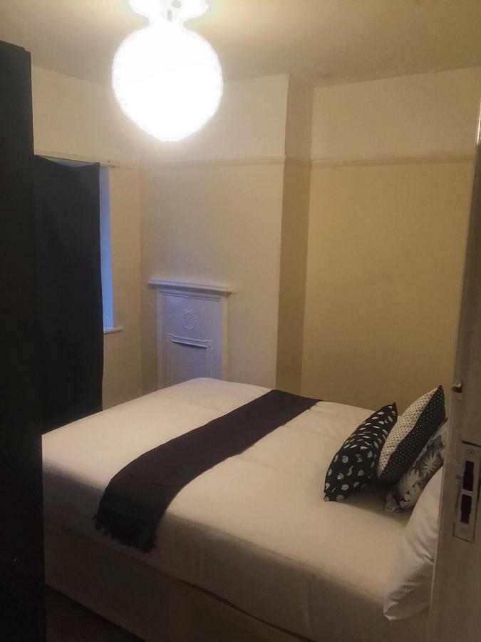 North London Cottage Extérieur photo